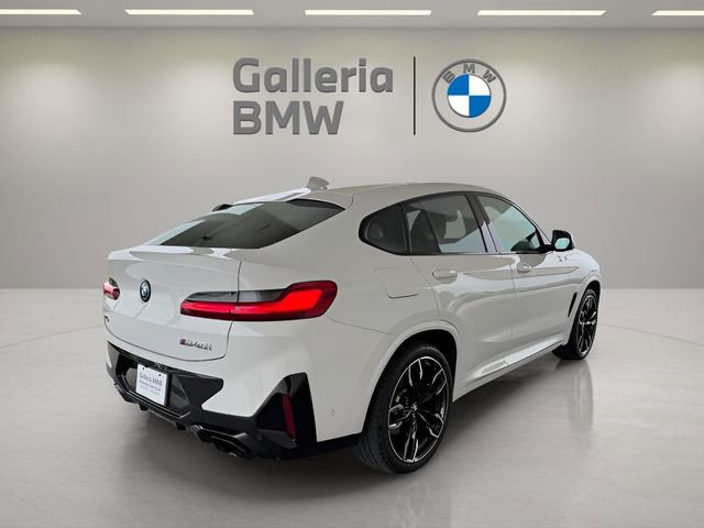 Used 2024 BMW X4 M40i w/ Premium Package image 7