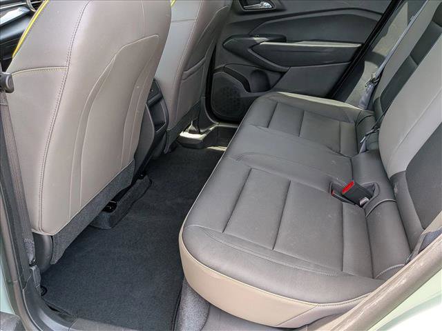 Used 2025 Chevrolet Trax ACTIV FWD image 17