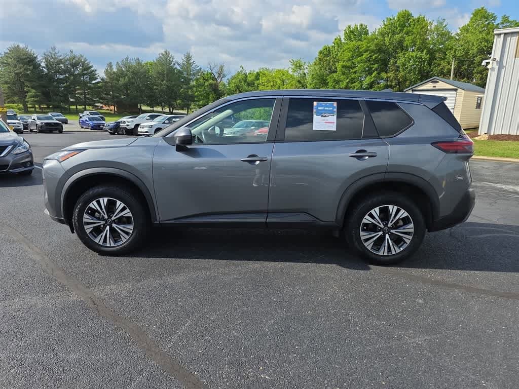 Used 2023 Nissan Rogue SV AWD/4WD image 6