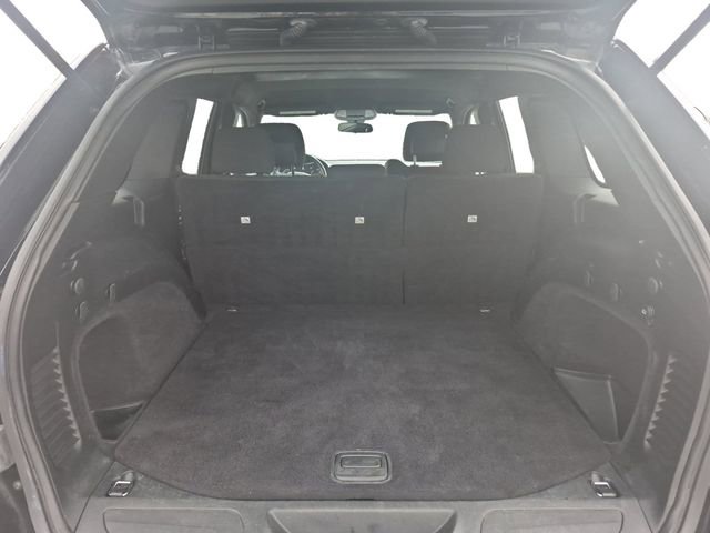 Used 2018 Jeep Grand Cherokee Laredo image 19