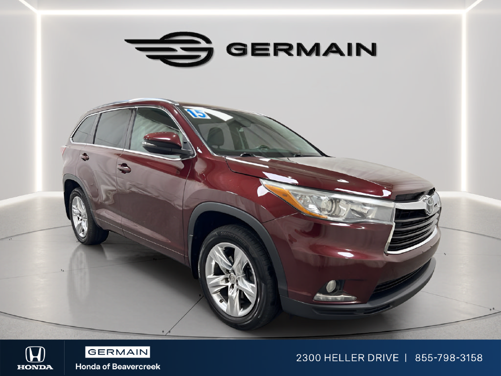 Used 2015 Toyota Highlander Limited w/ Driver Technology Package AWD/4WD image 2