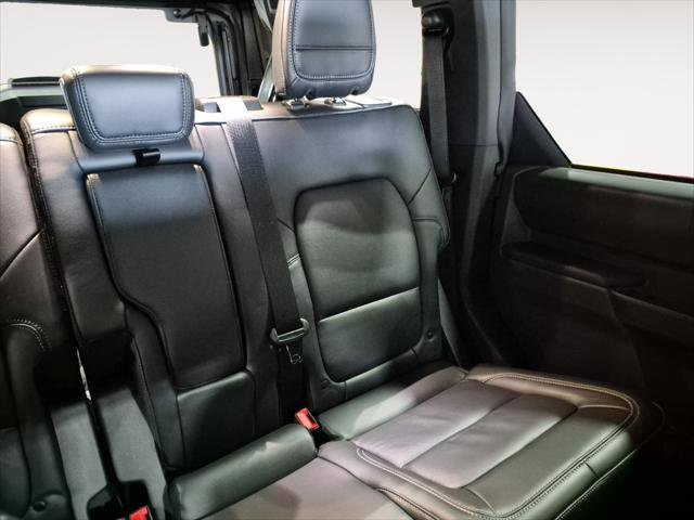 New 2025 Ford Bronco Outer Banks w/ Sasquatch Package image 18