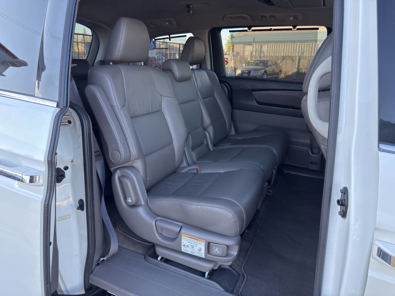 Used 2013 Honda Odyssey Touring image 12