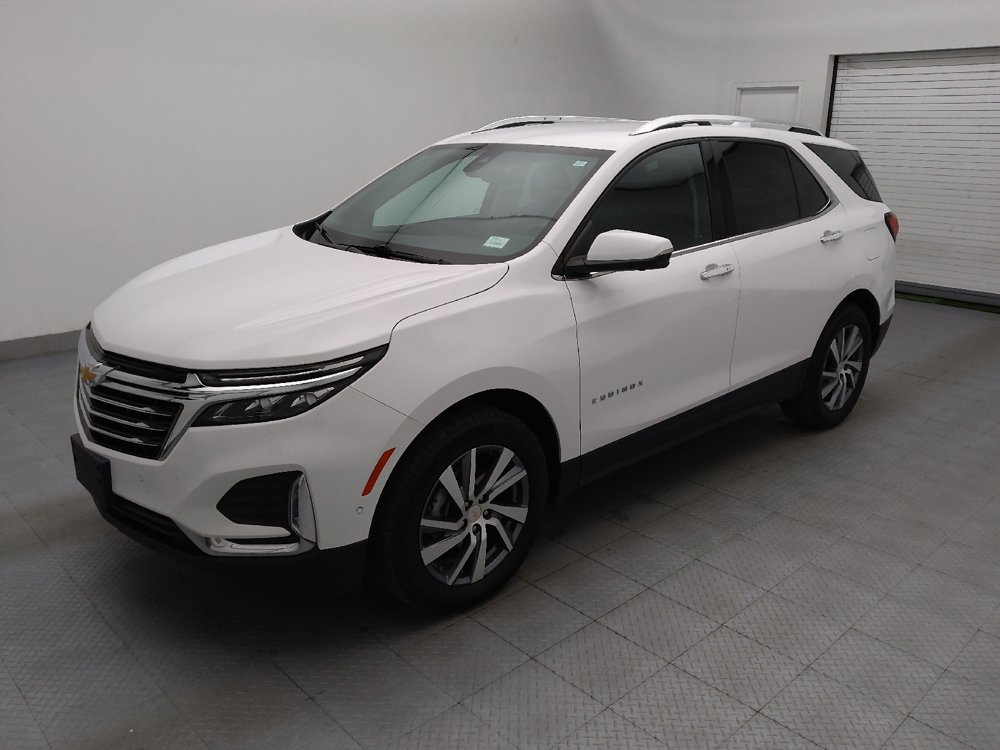 Used 2024 Chevrolet Equinox Premier AWD/4WD image 2