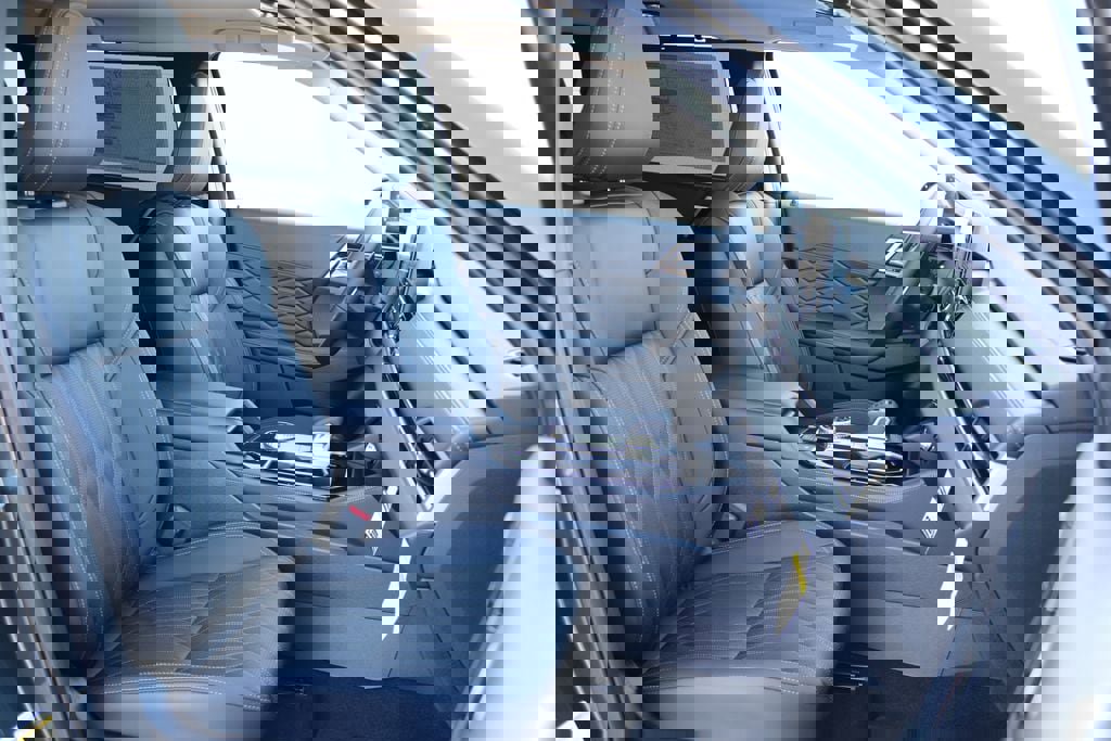 New 2026 Mitsubishi Outlander SEL image 41