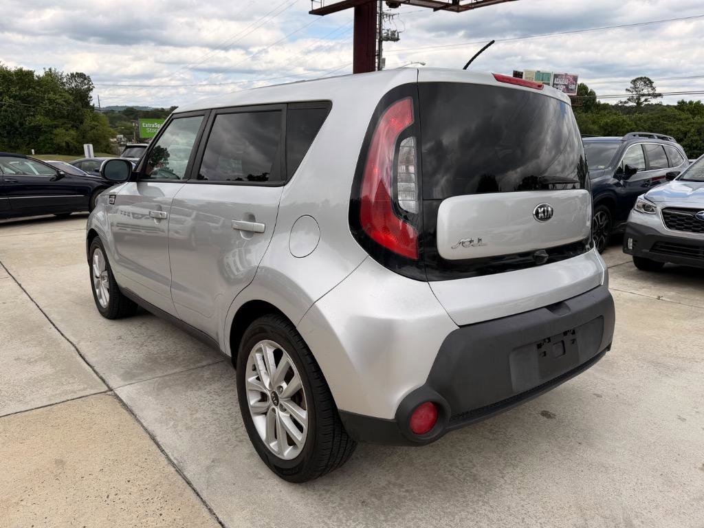 Used 2019 Kia Soul + FWD image 9
