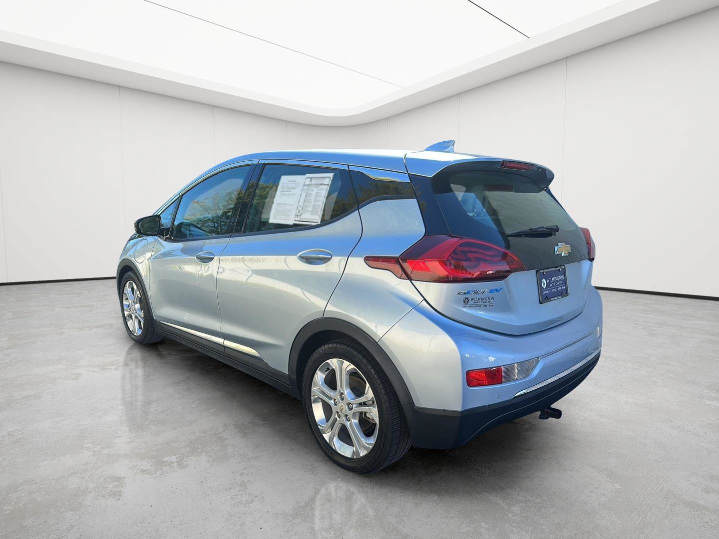 Used 2017 Chevrolet Bolt LT FWD image 35