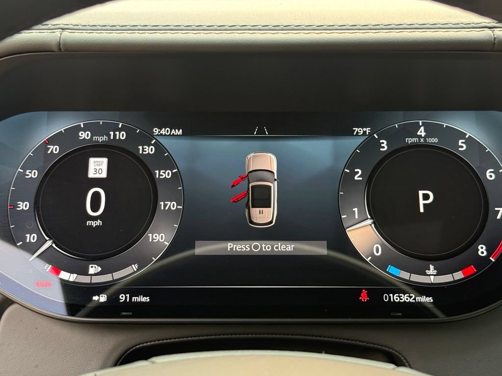 Used 2024 Land Rover Range Rover SV AWD/4WD image 16