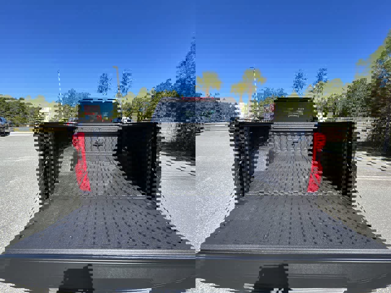 Used 2022 Chevrolet Silverado 1500 LT w/ Protection Package image 25