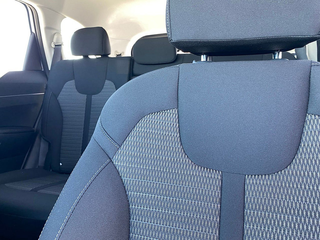 New 2026 Kia Sorento LX FWD image 14