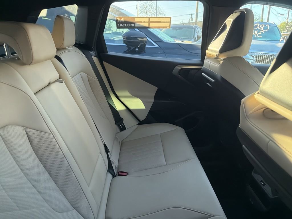 Used 2025 BMW X3 xDrive30i image 4