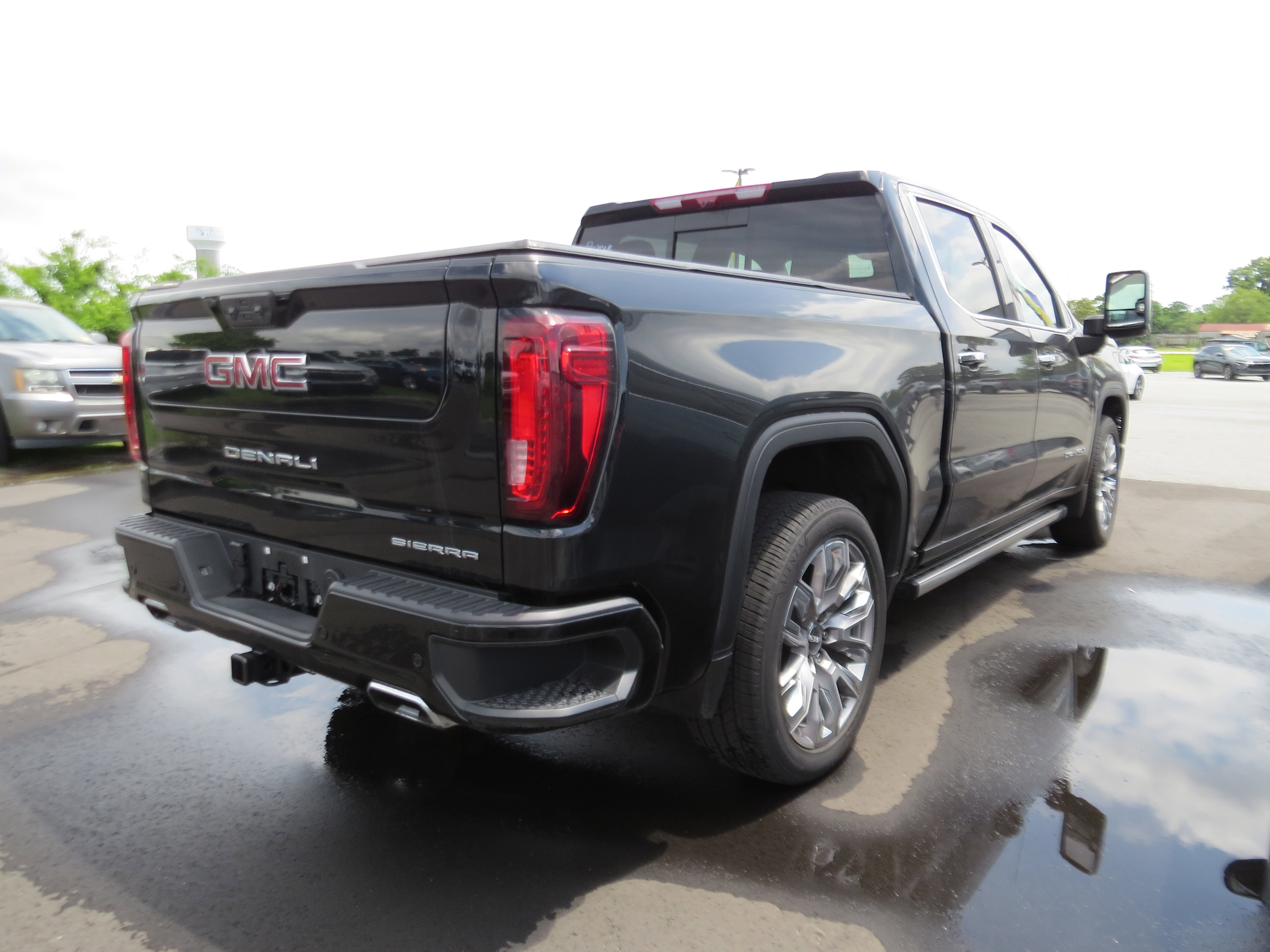 Used 2026 GMC Sierra 1500 Denali w/ Denali Reserve Package AWD/4WD image 7