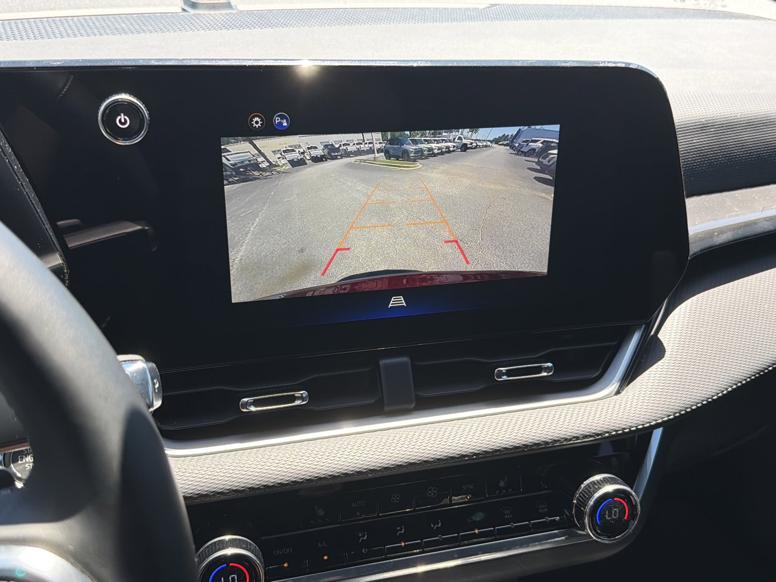 Used 2026 Chevrolet Equinox LT w/ Convenience Package II FWD image 24