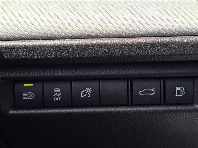 Used 2025 Toyota Camry SE w/ Convenience Package image 24
