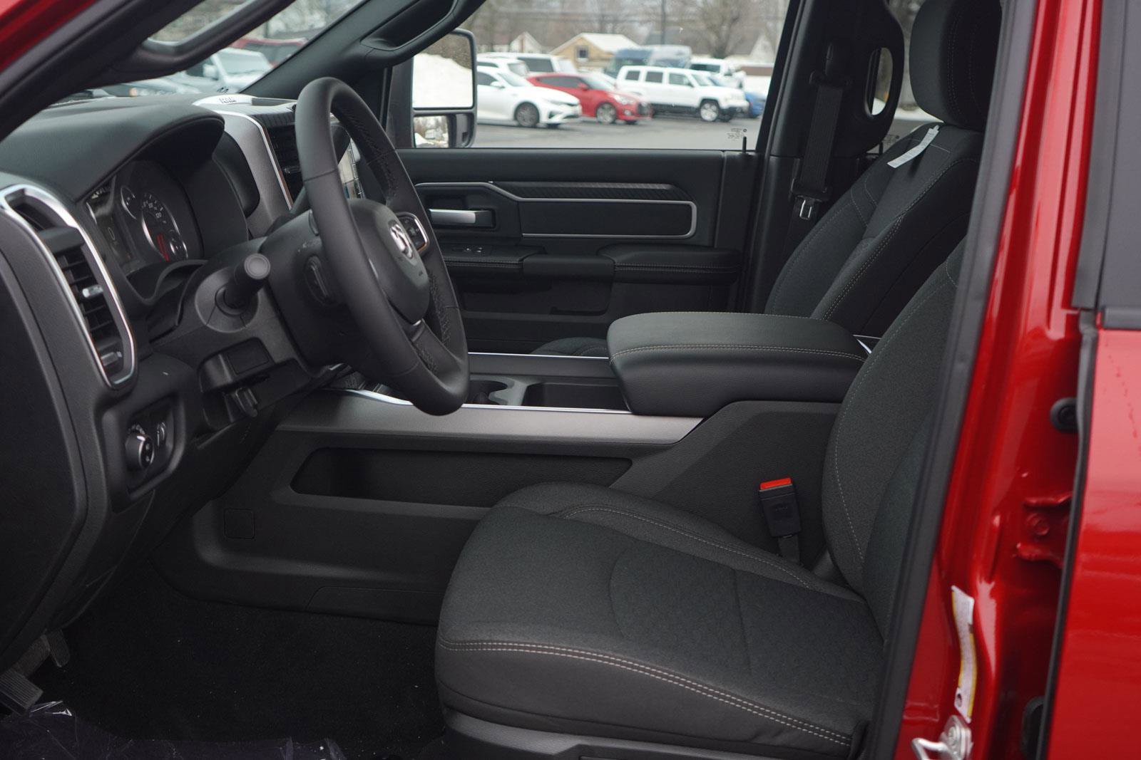 New 2026 RAM 2500 Big Horn AWD/4WD image 23