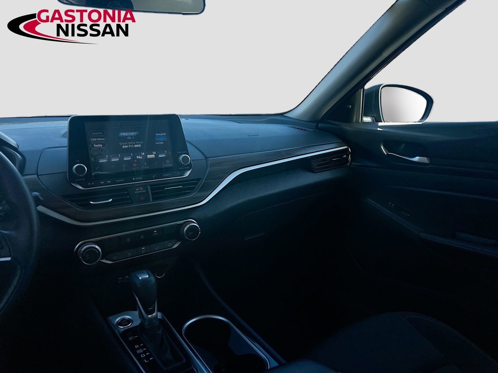 Used 2024 Nissan Altima 2.5 SV image 30
