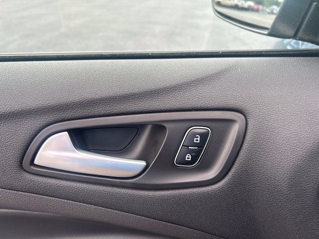 Used 2018 Ford Escape SE FWD image 21