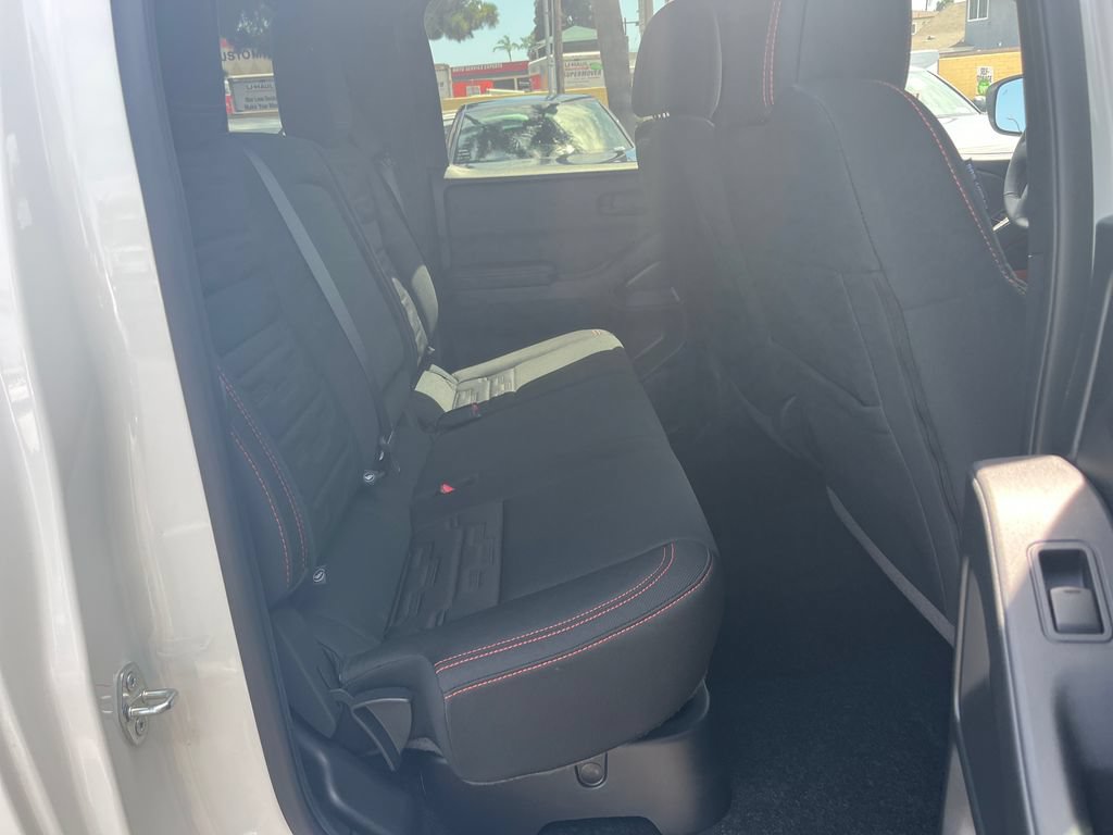 Used 2026 Nissan Frontier PRO-4X AWD/4WD image 39