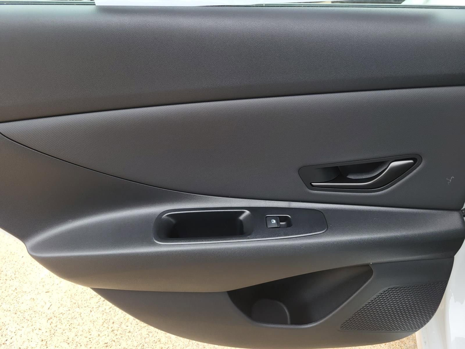 New 2026 Hyundai Elantra Sport FWD image 8