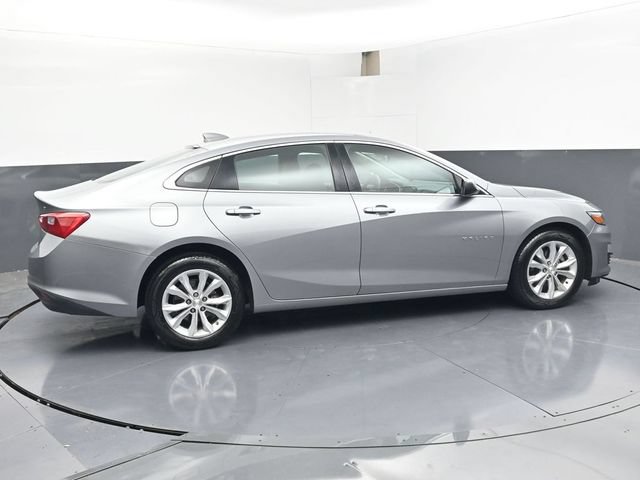 Used 2024 Chevrolet Malibu LT FWD image 3