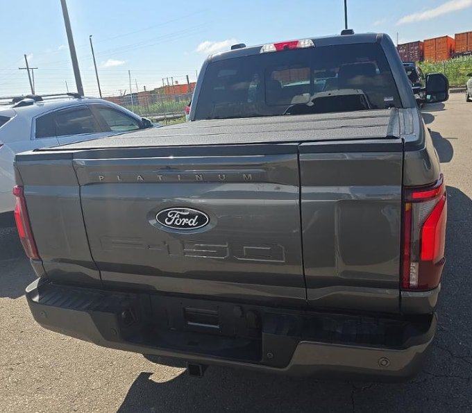 Used 2025 Ford F150 Platinum AWD/4WD image 3