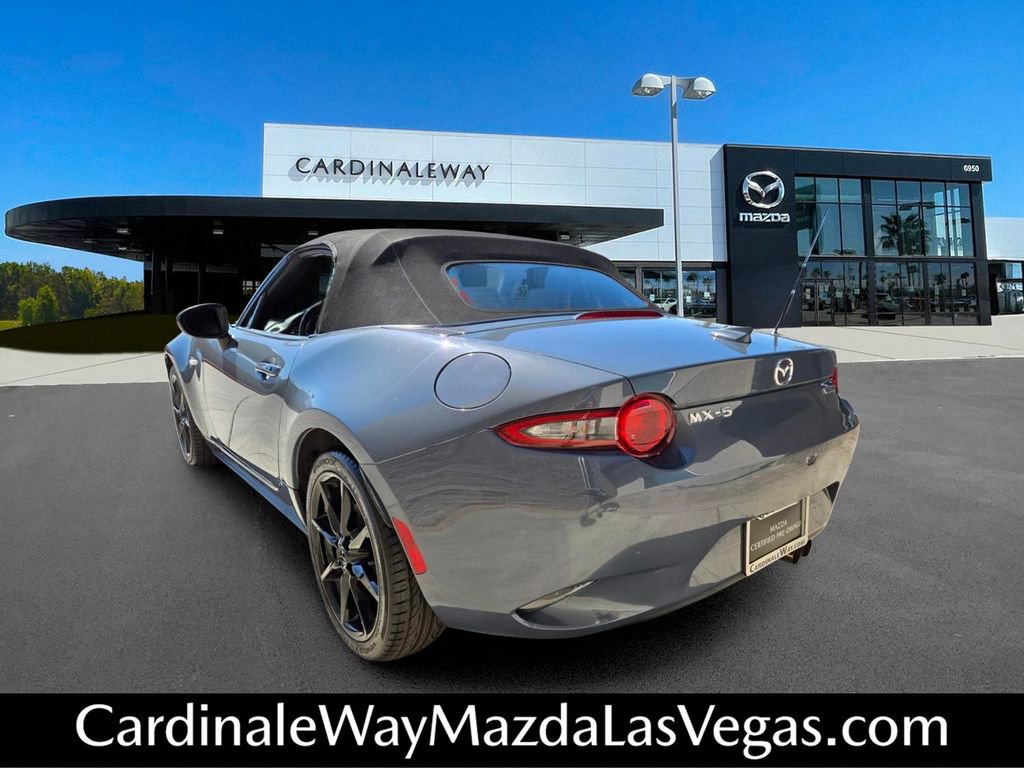 Used 2021 MAZDA MX-5 Miata Grand Touring RWD image 4