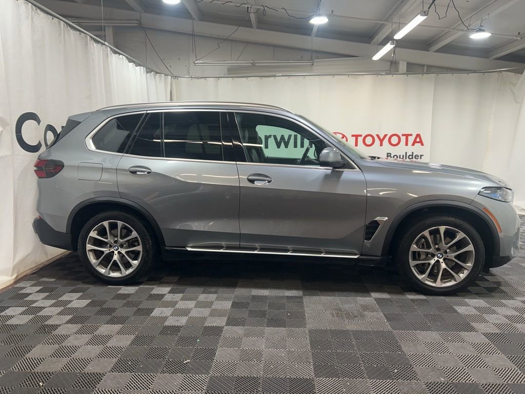 Used 2024 BMW X5 xDrive40i AWD/4WD image 8