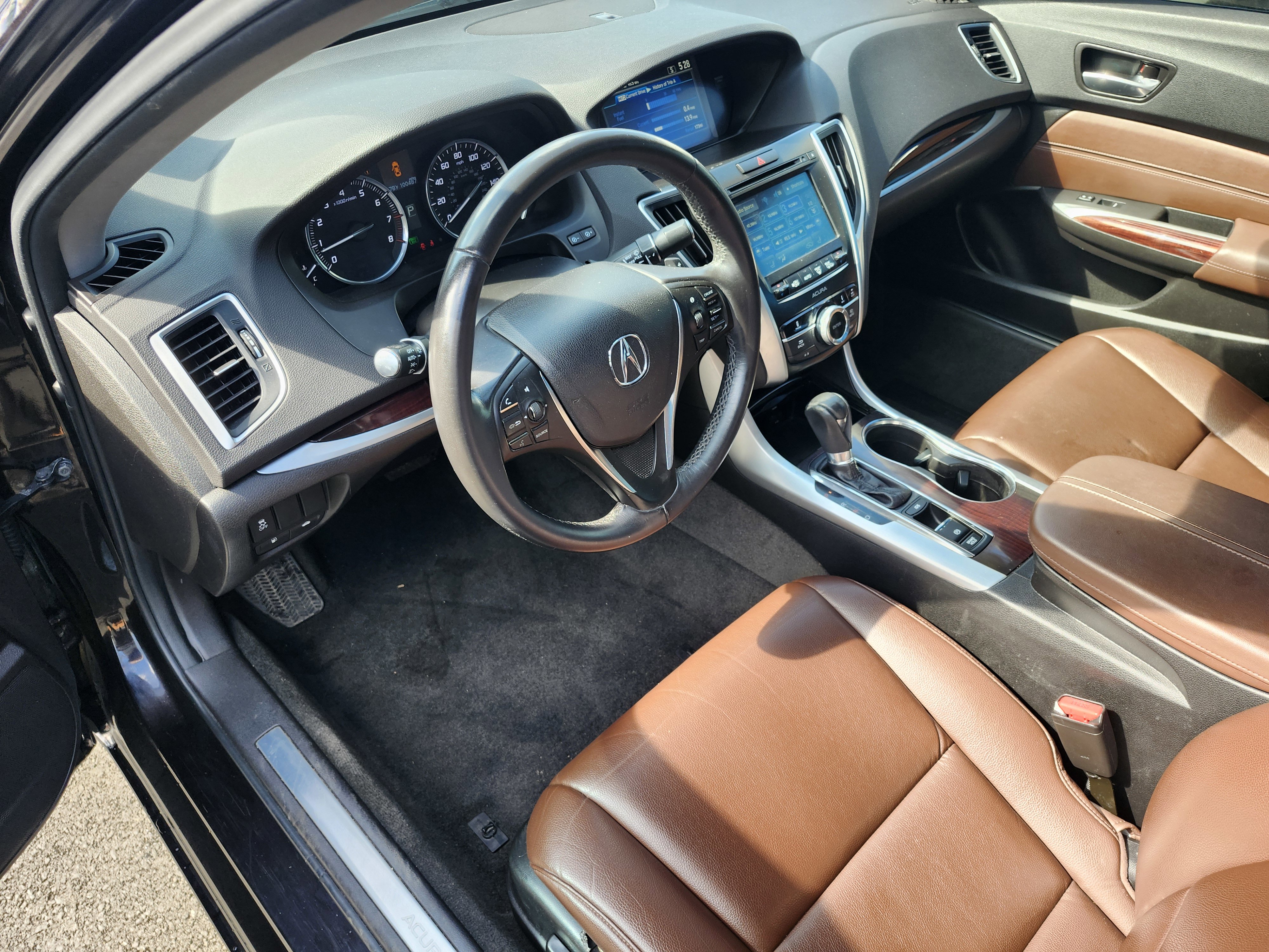 Used 2016 Acura TLX FWD image 4