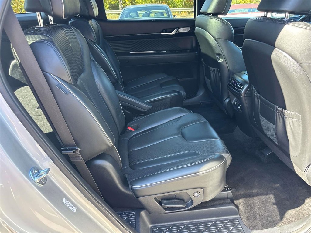 Used 2024 Hyundai Palisade Calligraphy image 21