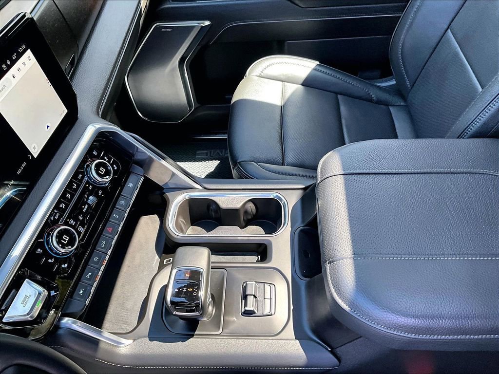 Used 2023 GMC Sierra 1500 Denali w/ Denali Reserve Package AWD/4WD image 19