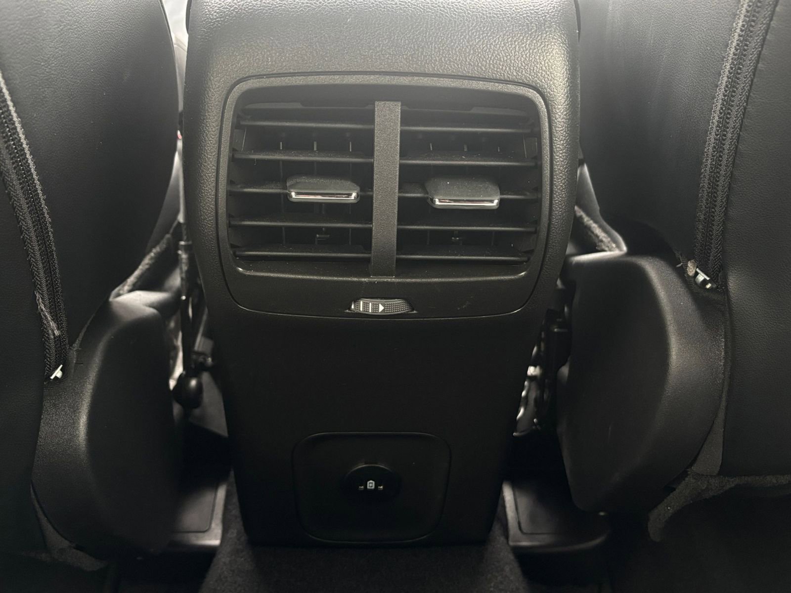 Used 2025 Ford Escape ST-Line AWD/4WD image 22