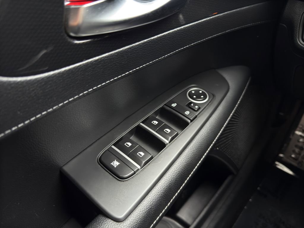 Used 2024 Kia Forte GT-Line image 11