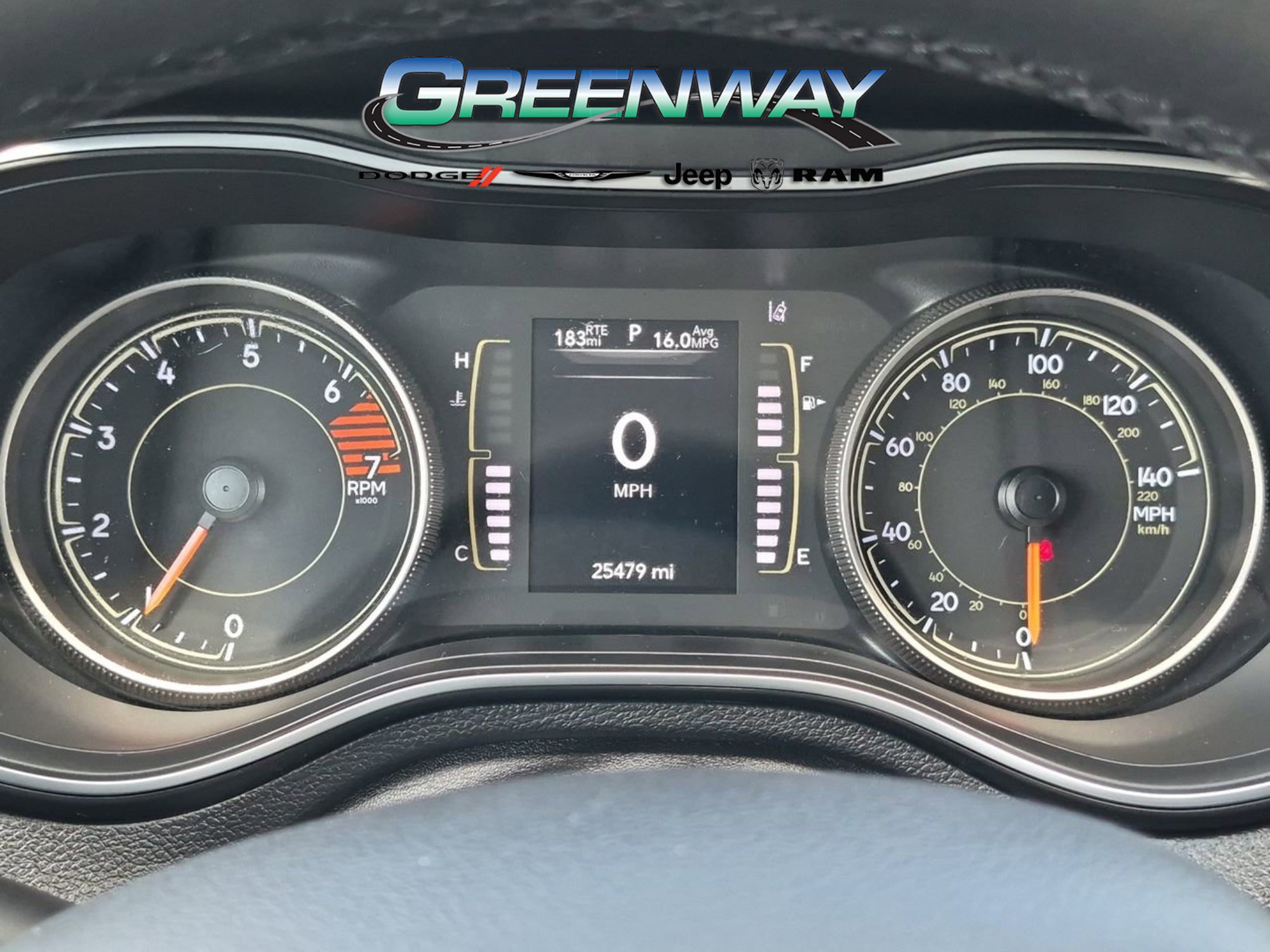 Used 2020 Jeep Cherokee Latitude Plus w/ Comfort/Convenience Group FWD image 7