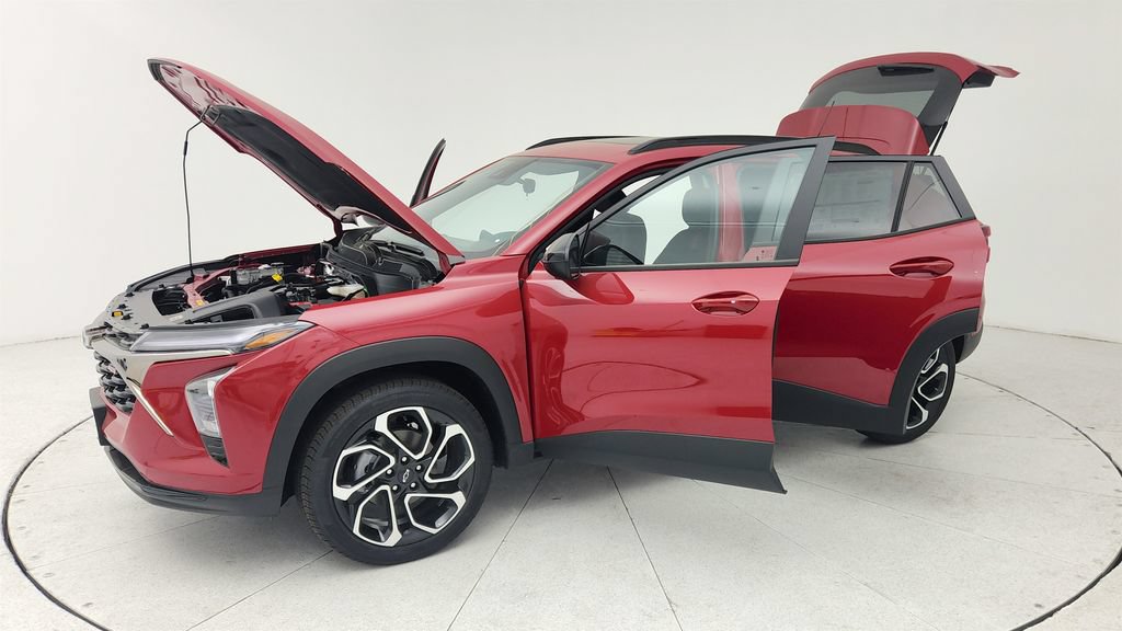 New 2026 Chevrolet Trax RS w/ Sunroof Package FWD image 10