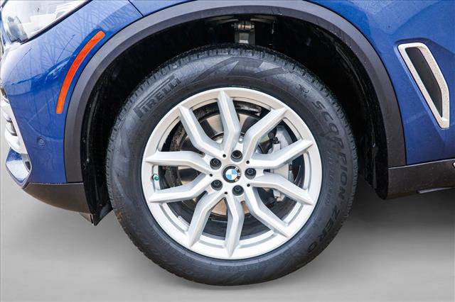 Used 2022 BMW X5 xDrive40i w/ Premium Package image 9