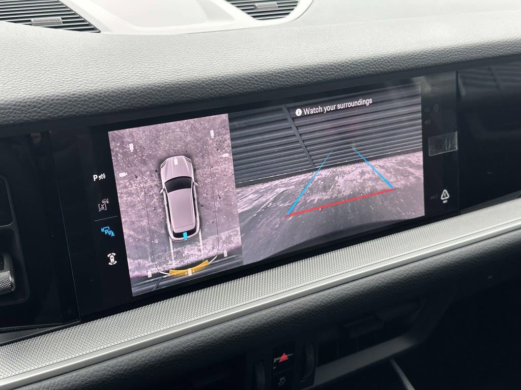 New 2026 Porsche Cayenne AWD/4WD image 25