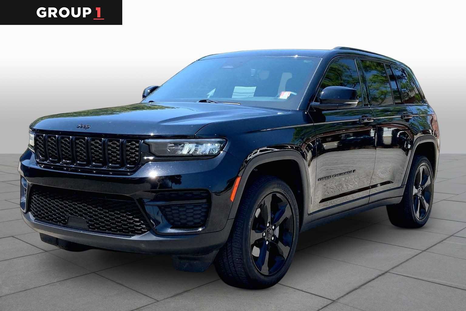 Used 2024 Jeep Grand Cherokee Altitude
