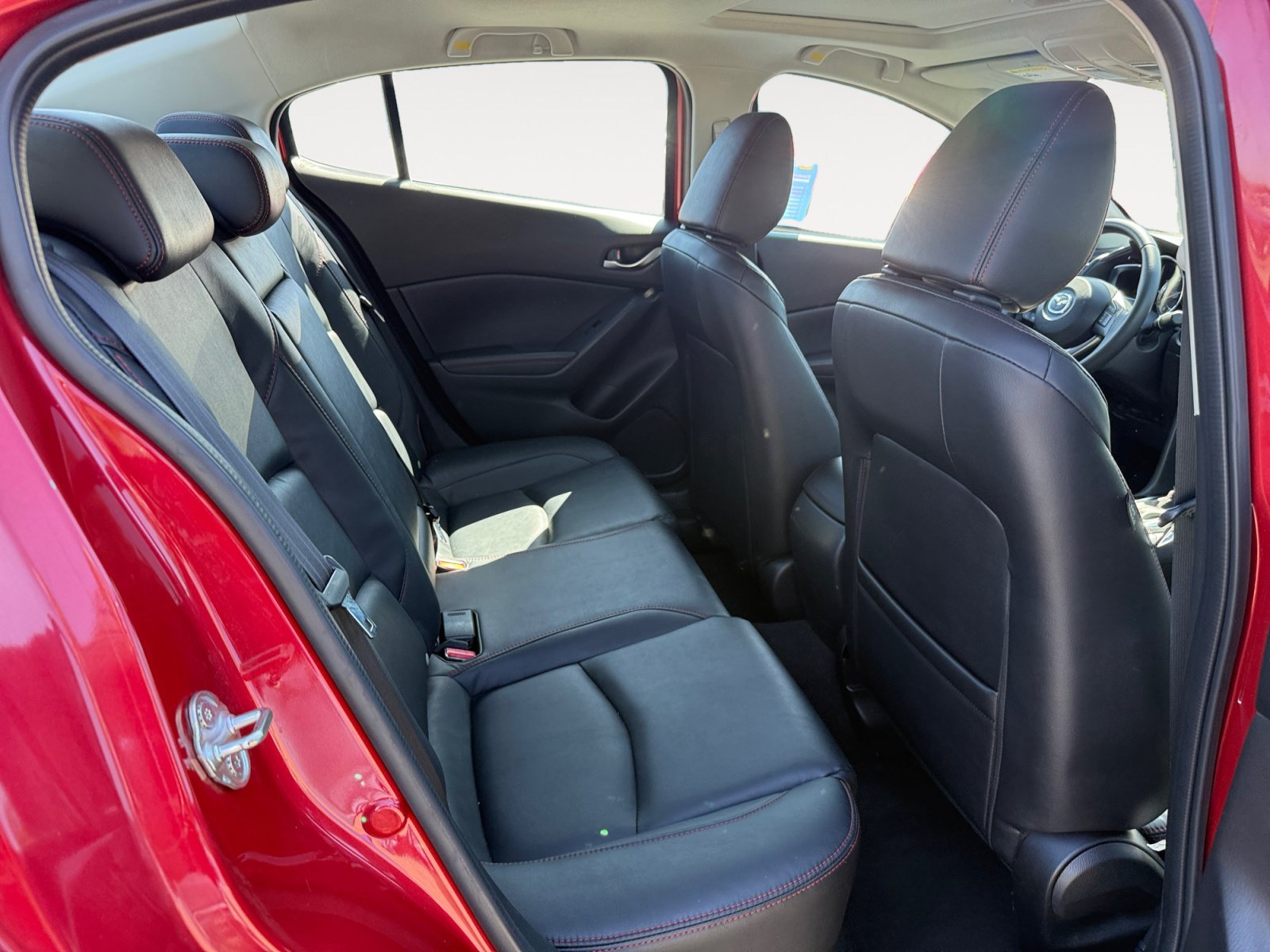 Used 2015 MAZDA MAZDA3 s Touring FWD image 18