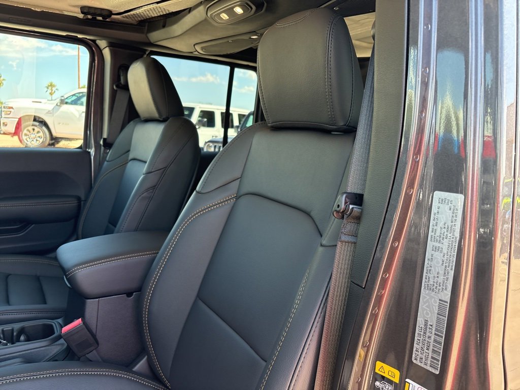 New 2025 Jeep Wrangler Unlimited Sahara image 14