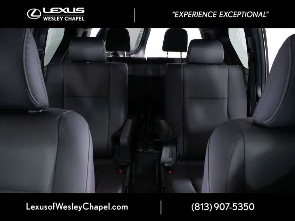 Used 2023 Lexus GX 460 Premium AWD/4WD image 15