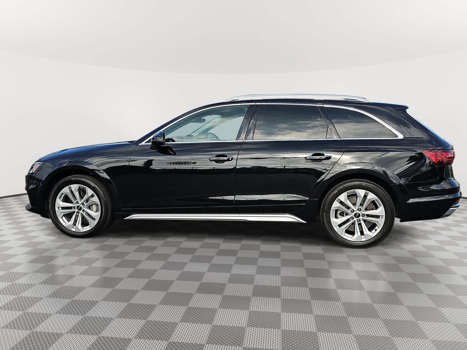 Used 2023 Audi A4 2.0T allroad Premium Plus w/ Premium Plus Package AWD/4WD image 8