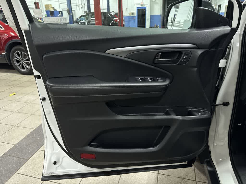 Used 2023 Honda Passport EX-L image 29