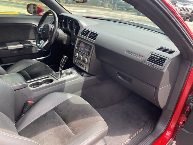 Used 2012 Dodge Challenger SRT8 RWD image 17