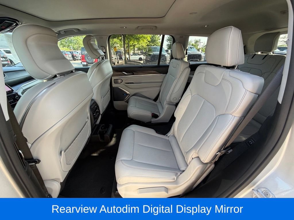 Certified 2021 Jeep Grand Cherokee L Overland w/ Luxury Tech Group IV AWD/4WD image 18