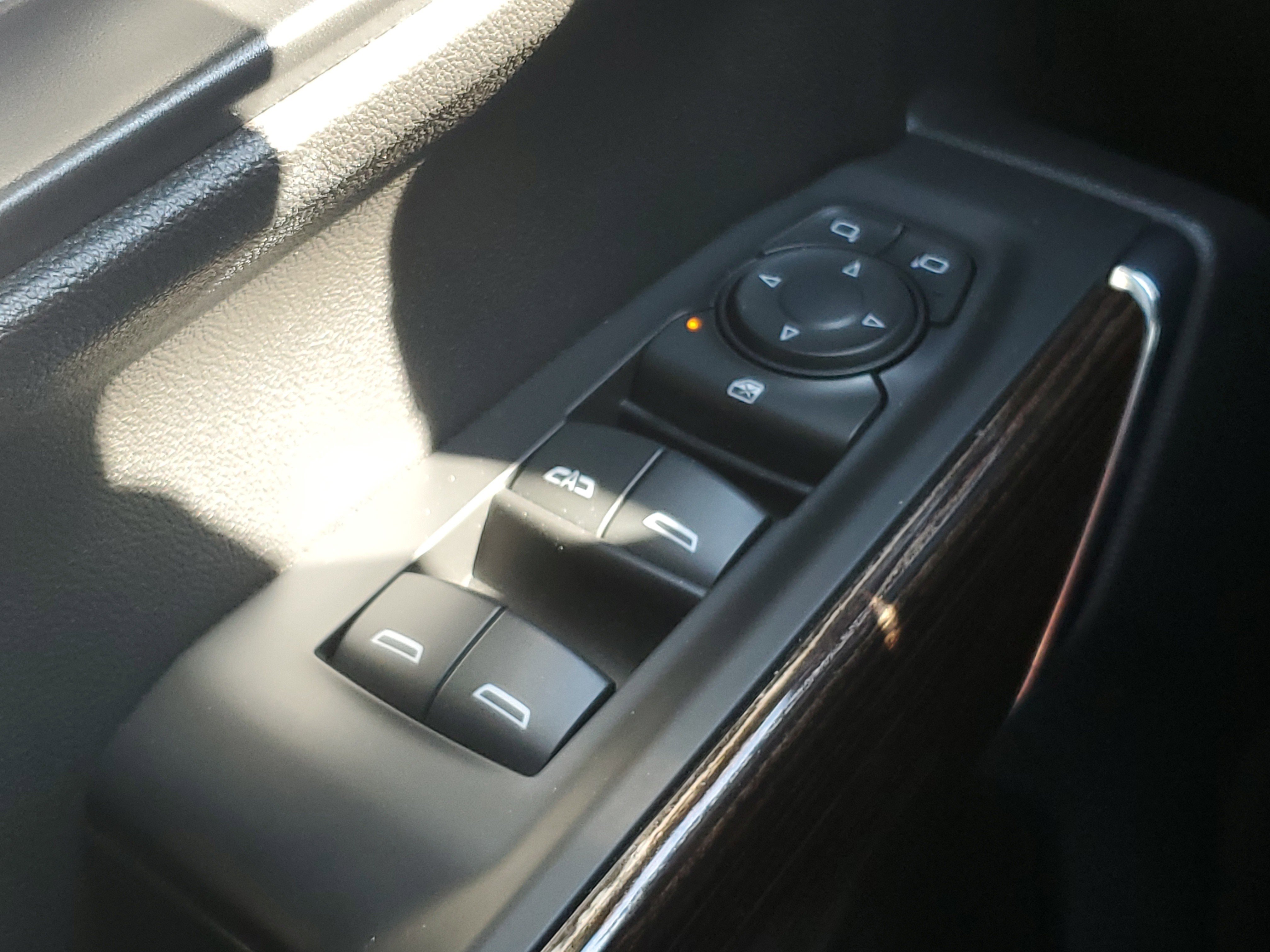 Used 2021 GMC Sierra 1500 Elevation image 24