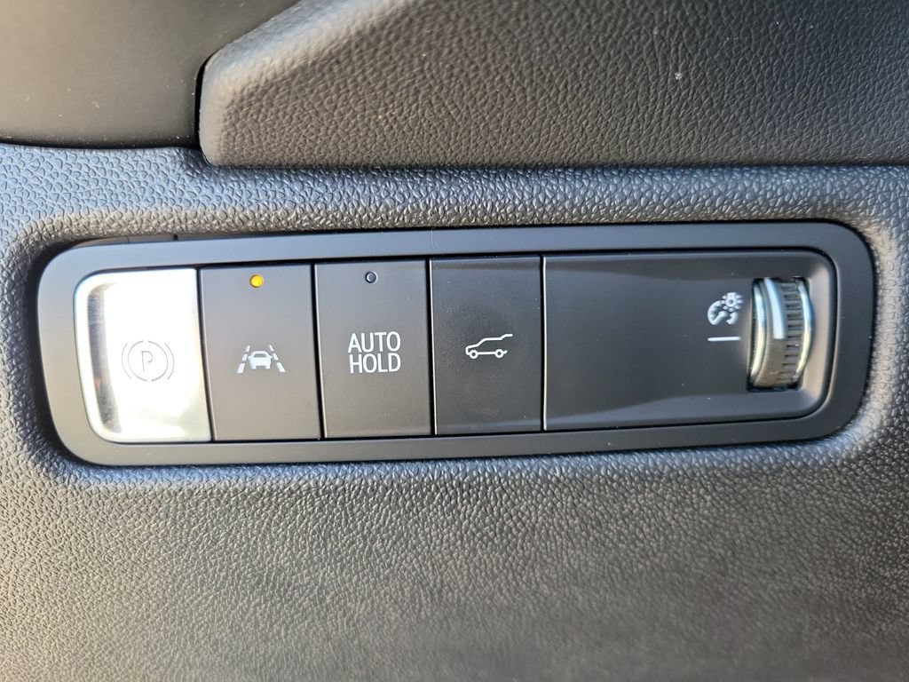 Certified 2024 Chevrolet Equinox EV RS FWD image 22