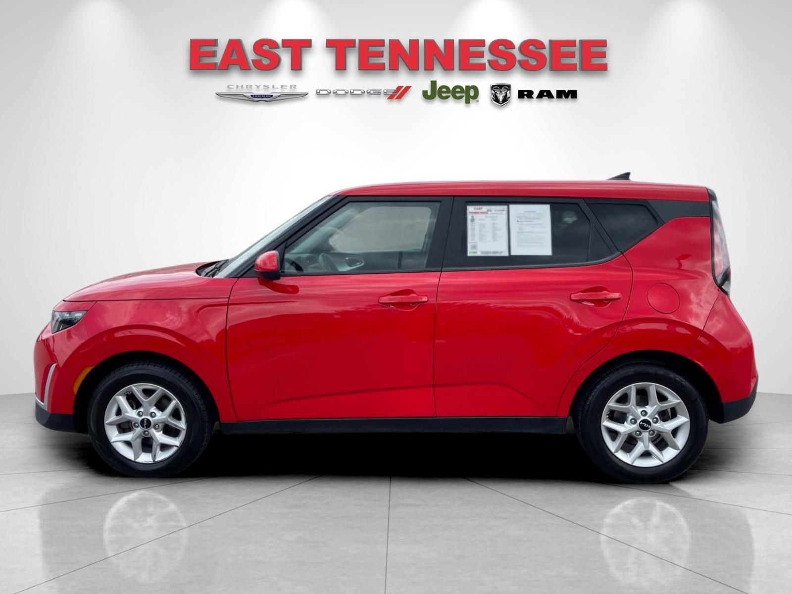 Used 2024 Kia Soul LX w/ Option Group 015 FWD image 6