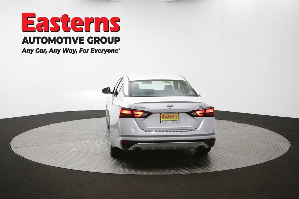 Used 2023 Nissan Altima 2.5 SL FWD image 39