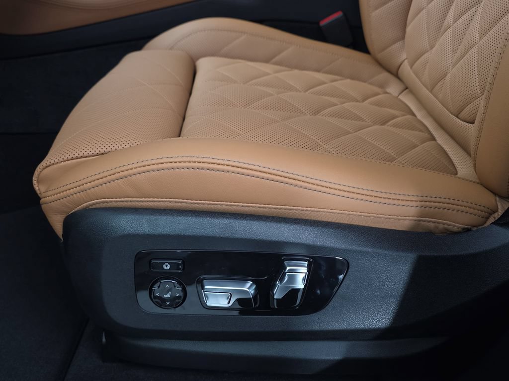 New 2026 BMW X5 xDrive50e w/ Executive Package AWD/4WD image 28