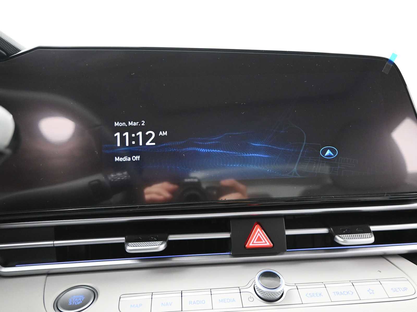 New 2026 Hyundai Elantra Limited image 18